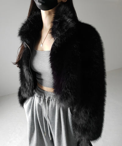 ジップアップスタンドカラーショートフェイクファーコート ／ zip up stand-collar short fake fur coat