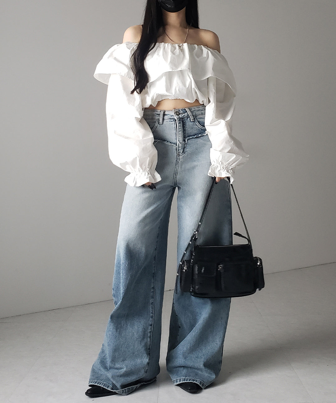 【 ２color 】オフショルダーフリルショートブラウス ／off shoulder frill short blouse