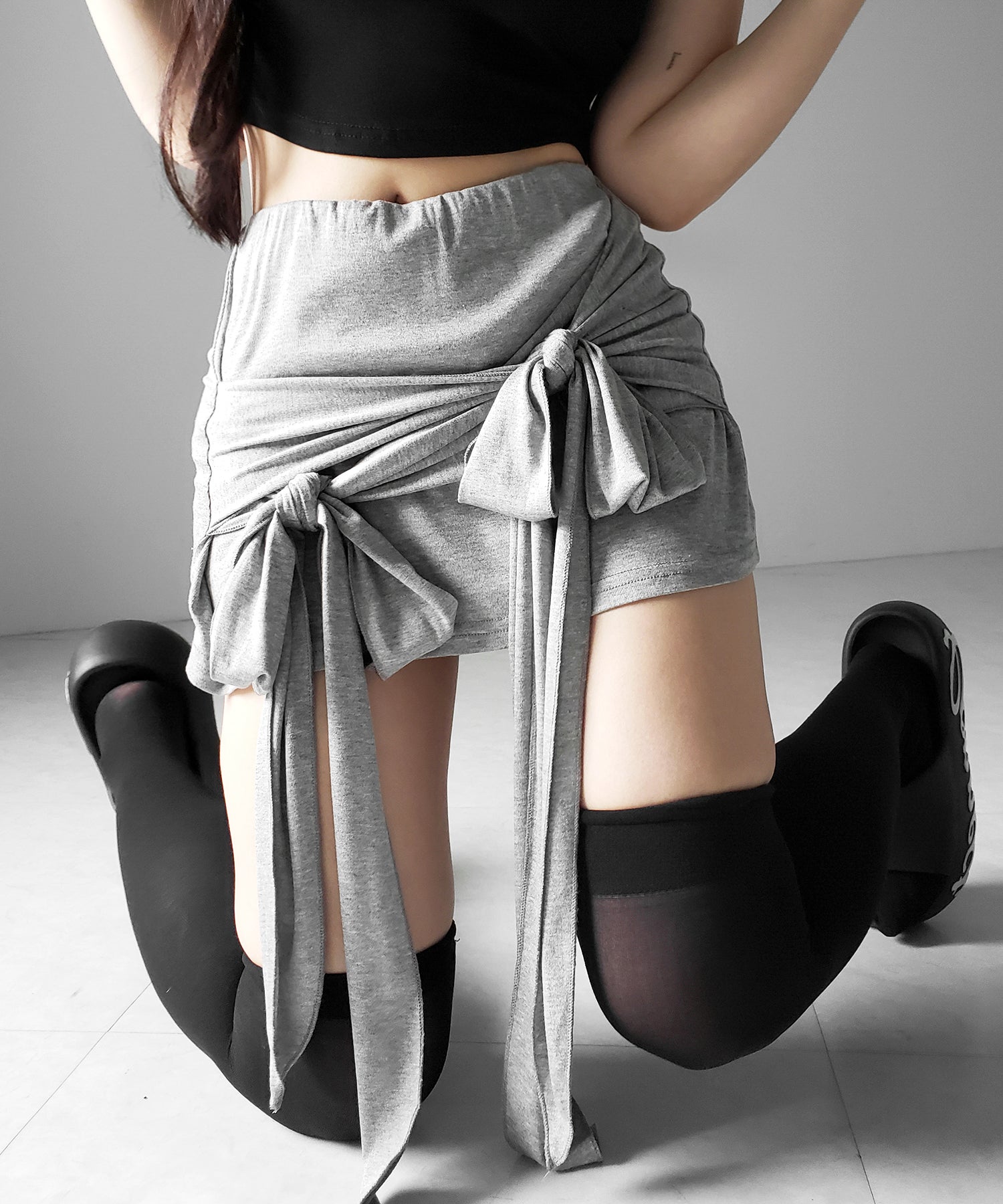 ダブルレイヤードリボンドレープミニスカパン ／ double layered ribbon draped mini skirt pants