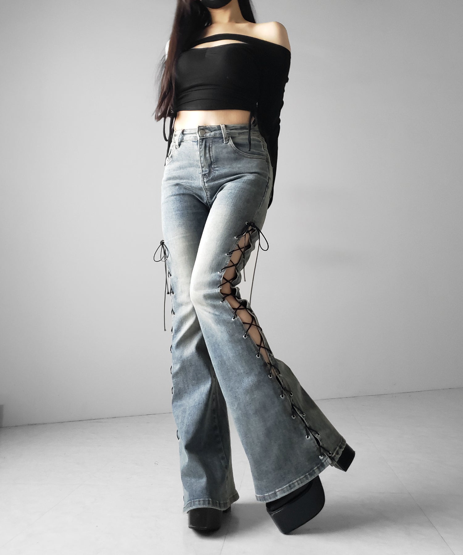 レースアップカットアウトストレッチフレアデニム ／ lace up