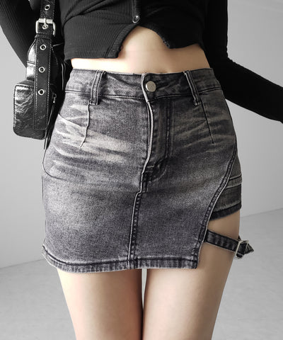 【 インパン裏地付 】カットアウトベルトストラップデニムミニスカパン ／ cutout belt strap denim mini skirt pants