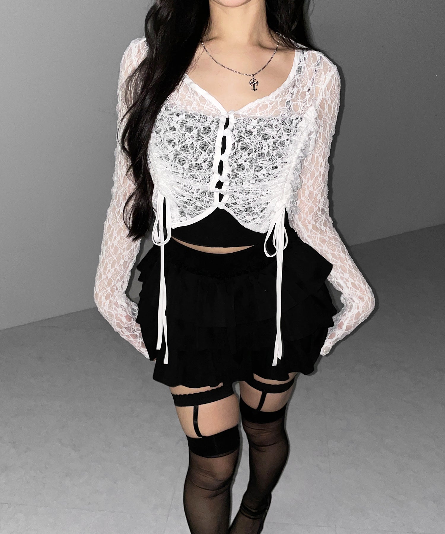 ダブルシャーリングショートレースカーディガン ／ double shirring short lace cardigan