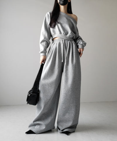 【 セットアップ 】ワンショルダーショートスウェットトップス ＋ タックワイドパンツ SET ／ off shoulder short sweat tops & tack wide pants SET