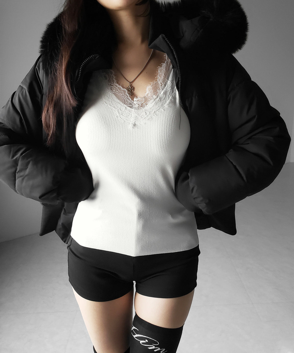 【 微起毛 】レーストリムタイトリブ長袖Ｔシャツ ／ lace trim tight rib long sleeve T-shirt