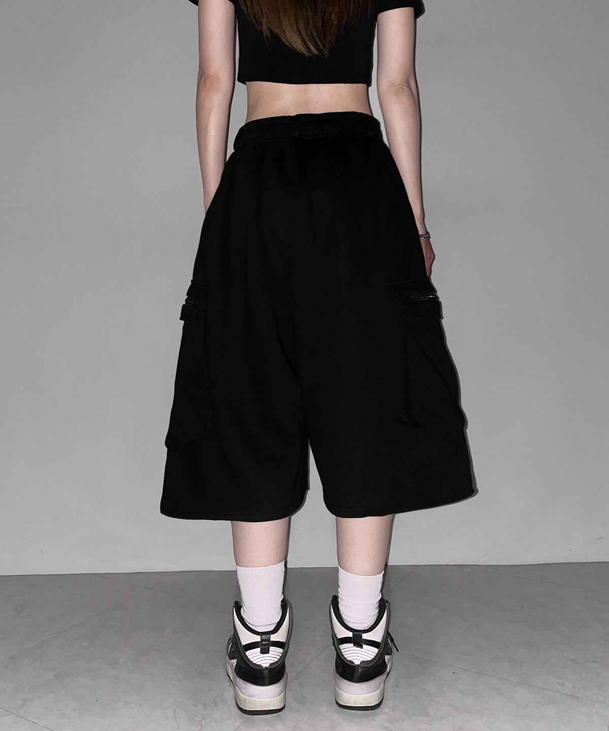 タックワイドカーゴスウェットハーフパンツ / tuck wide cargo sweat half pants