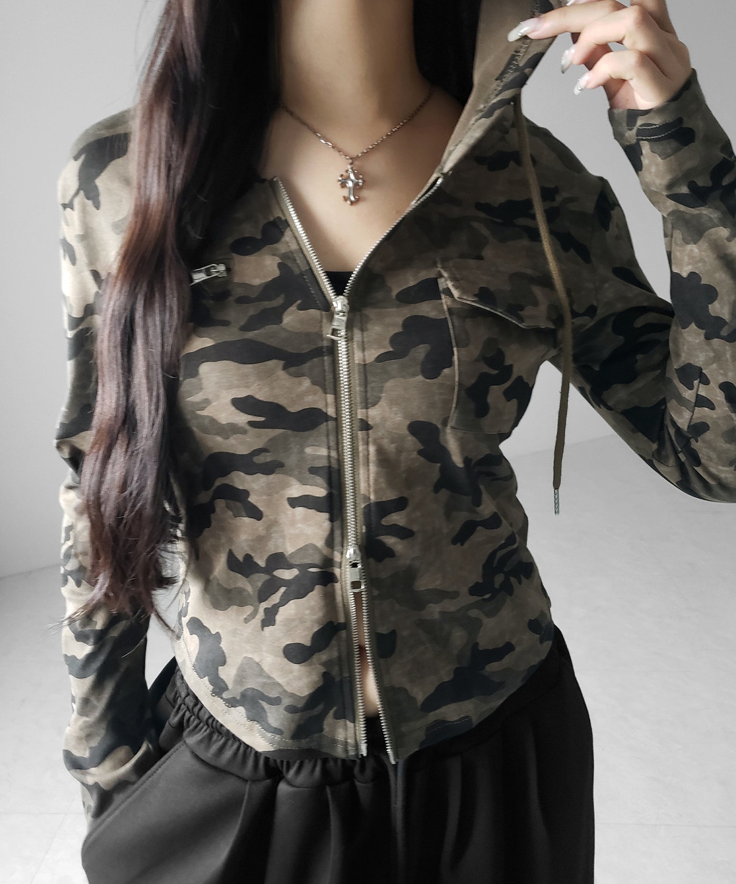 ヴィンテージカモフラダブルジップカットパーカー ／ vintage camouflage double zip cut hoodie