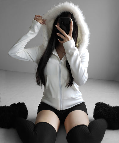 フェイクファーフーディジップアップパーカー ／ fake fur hooded zipup hoodie