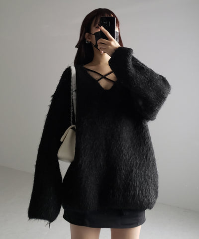 【 ５color 】クロスストラップカットアウトルーズシャギーニット