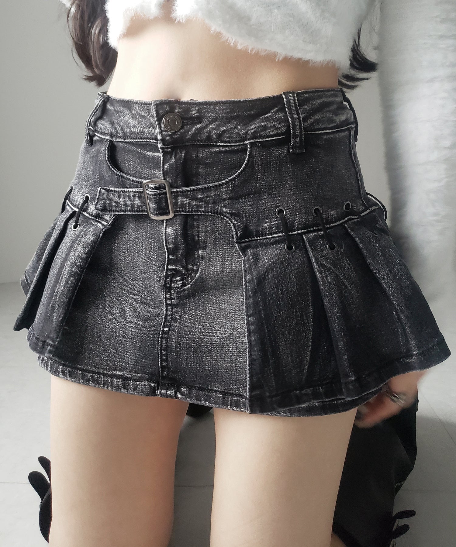 【 インパン裏地付 】ベルテッドマイクロプリーツデニムミニスカパン ／ belted micro pleats denim skirt pants