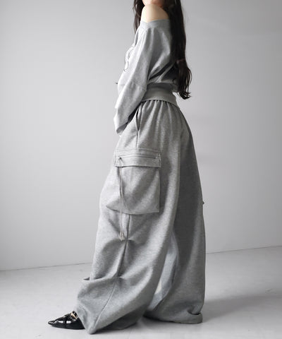 【 裾絞り可能２WAY 】ドローコードタックワイドカーゴスウェットパンツ ／ drawcord tuck wide cargo sweatpants