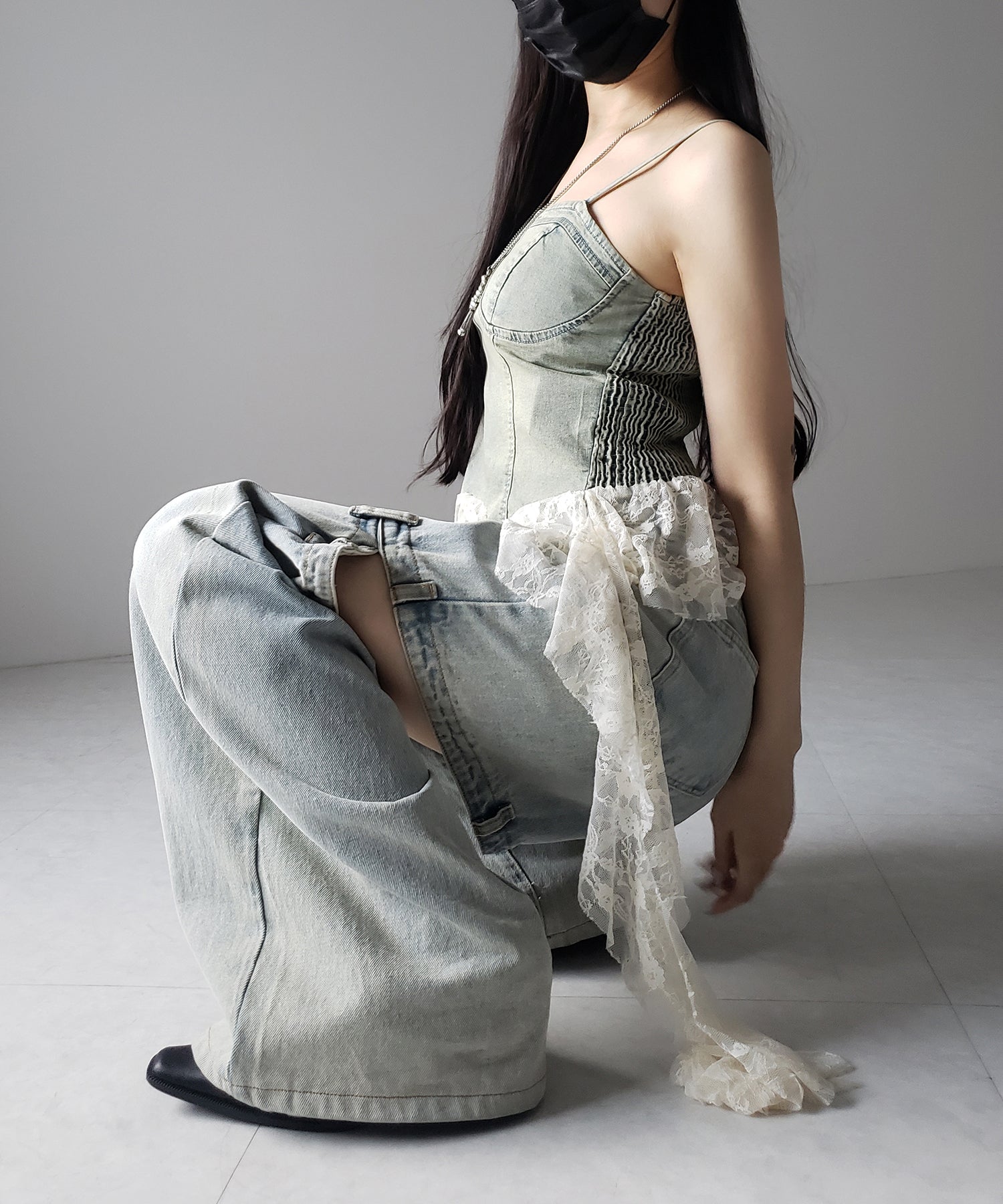 【 ２color 】ヴィンテージライクレースフリルデニムビスチェ ／ vintage like lace frill denim bustier