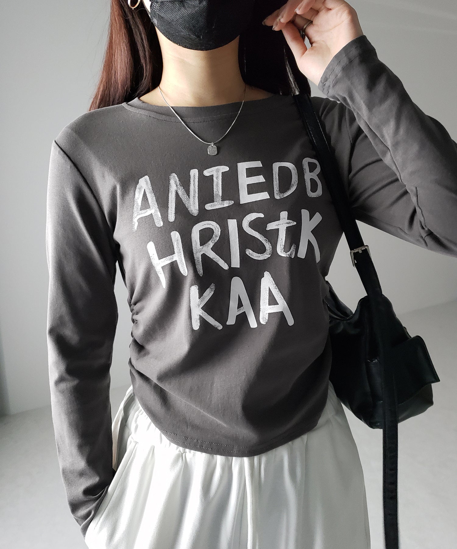 【 ４color 】サイドシャーリングレタリングロゴＴシャツ
