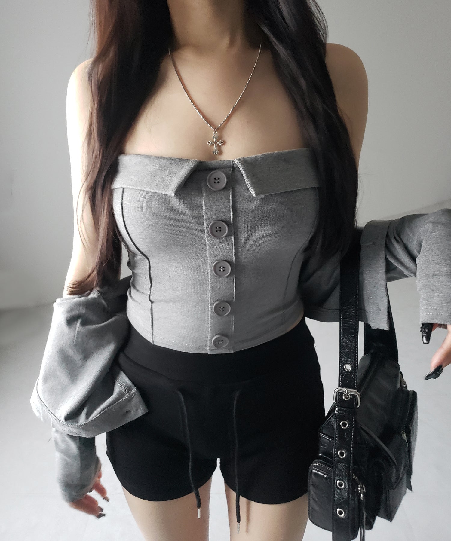 【 2点セット 】フロントボタンベアトップ ＋ クロップドカットソーカーディガン SET ／ front button bare top + cropped cutsaw cardigan SET