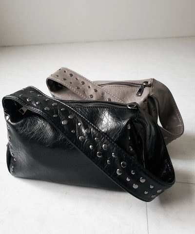【 ２color】スタッズデザインスクエアショルダーバッグ ／ stud design square shoulder bag