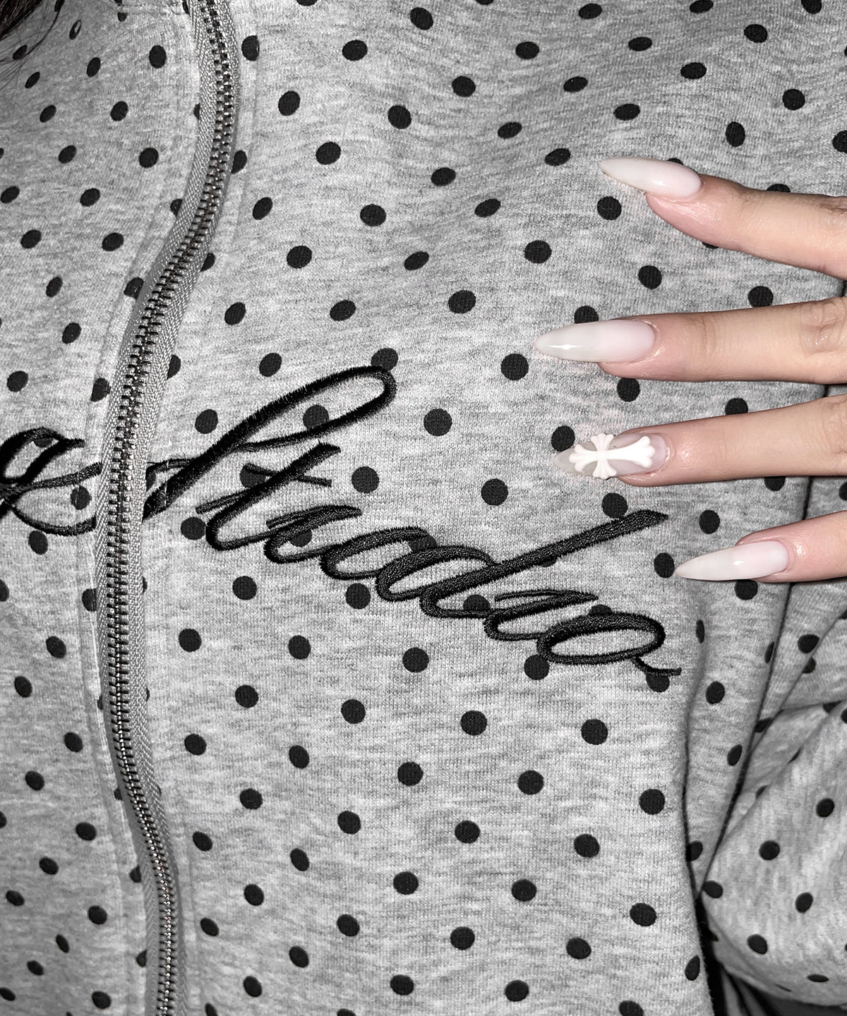 レタリングロゴ刺繍ドットラインオーバースウェットブルゾン ／ lettering logo embroidery dot line over sweat blouson