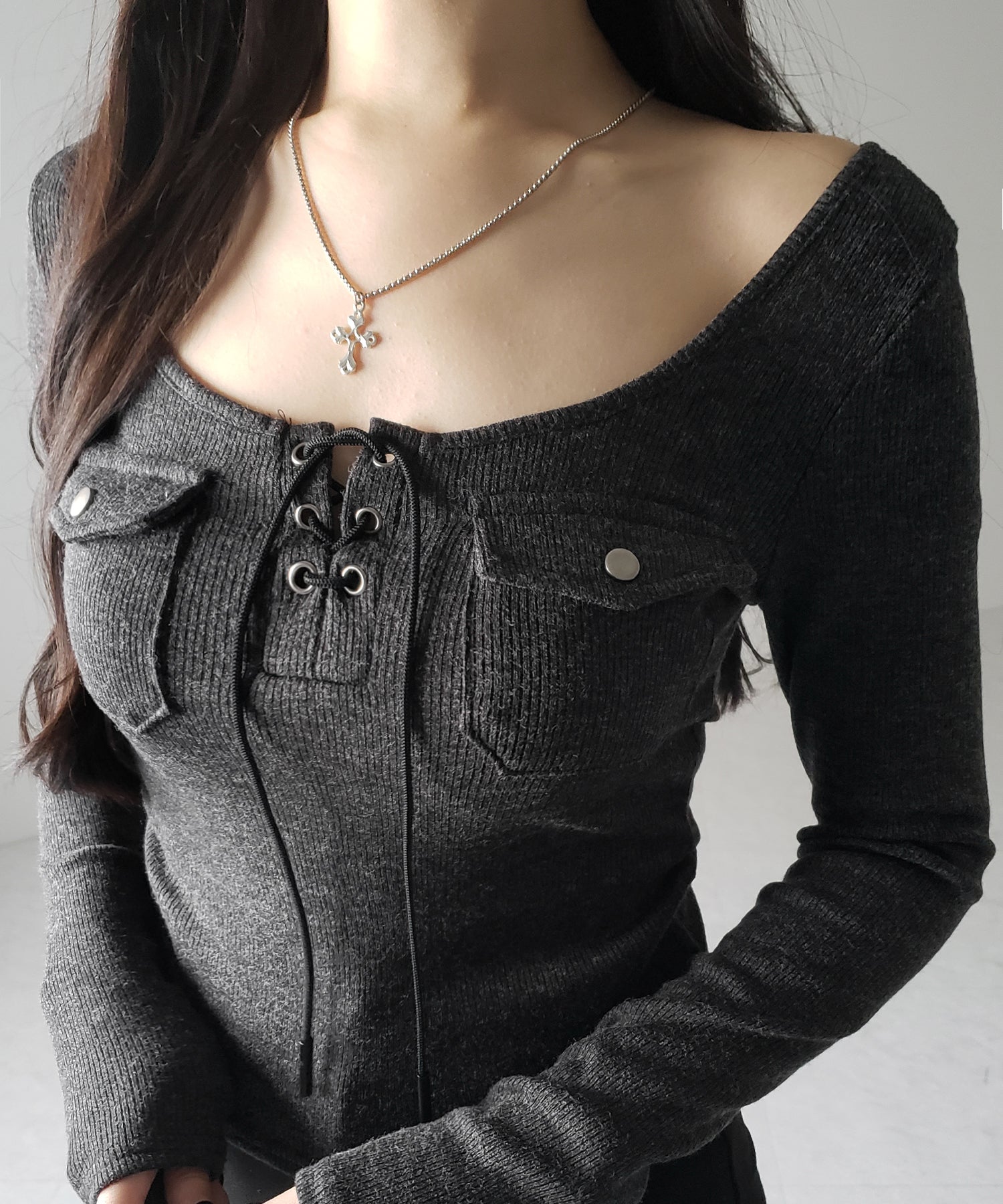 レースアップアウトポケットスリムリブトップス ／ lace up out pocket slim ribbed tops
