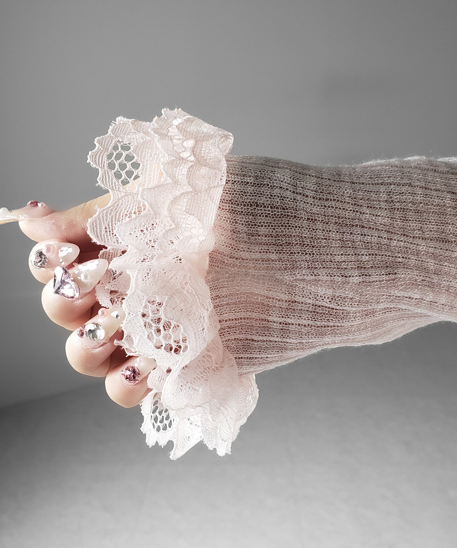 レースフリルシアーニットカーディガン ／ lace frill sheer knit cardigan