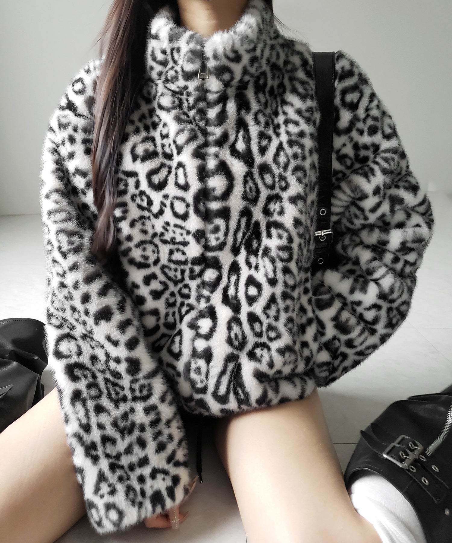 レオパードジップアップフェイクファーコート ／ leopard zipup fake fur coat