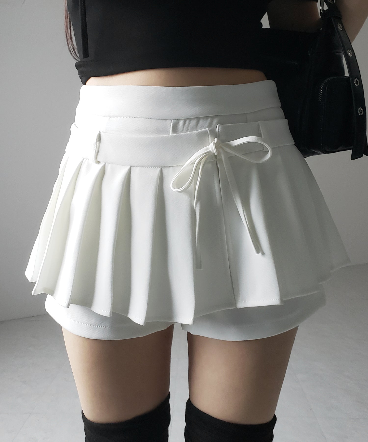 【 ３color 】ストラップリボンプリーツショートパンツ ／ strap ribbon pleated short pants