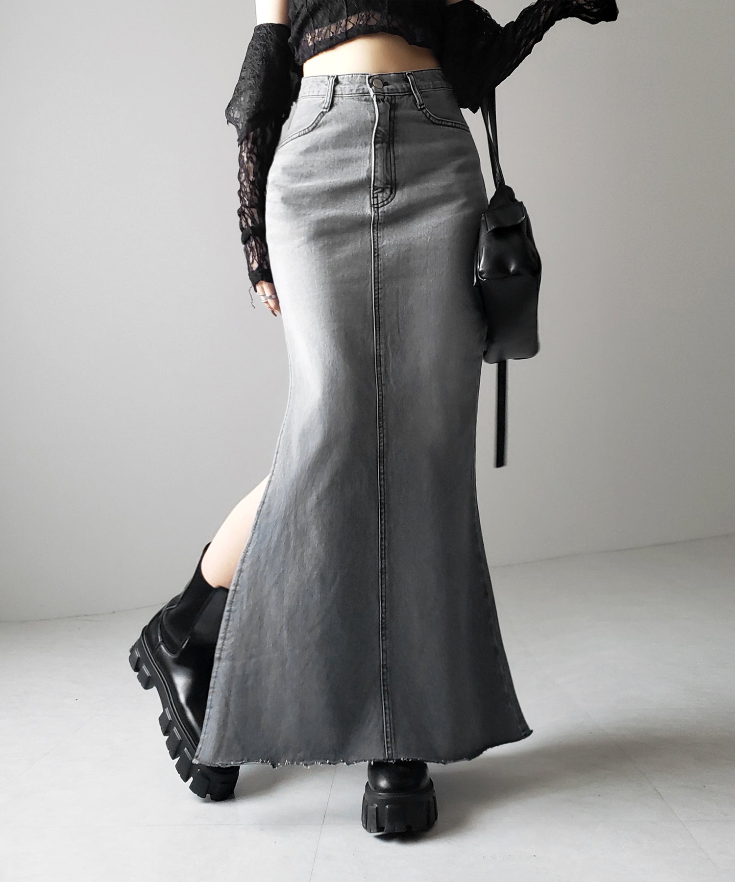 【 ３size 】深スリットダメージデニムロングマーメイドスカート ／ deep slit damage denim long mermaid skirt