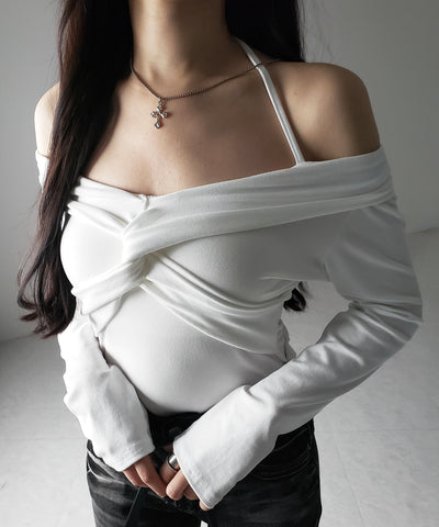 【 ２color 】クロスギャザーオフショルカットソートップス ／ cross gather off shoulder cutsew tops