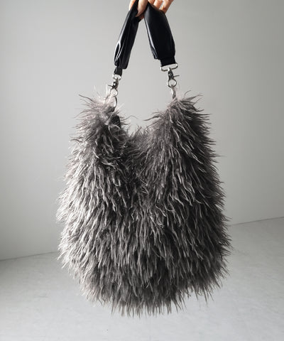 【 ショルダーストラップ付き２WAY 】バイカラーシャギーファーショルダーバッグ ／ bicolor shaggy fur shoulder bag