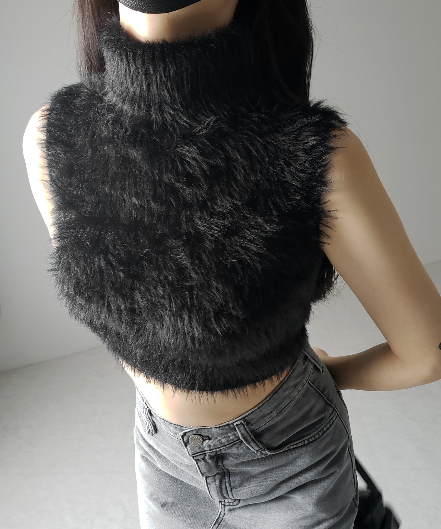 【 ３color 】タートルネックショートシャギーノースリニットトップス ／ turtleneck short shaggy nosleeve knit tops