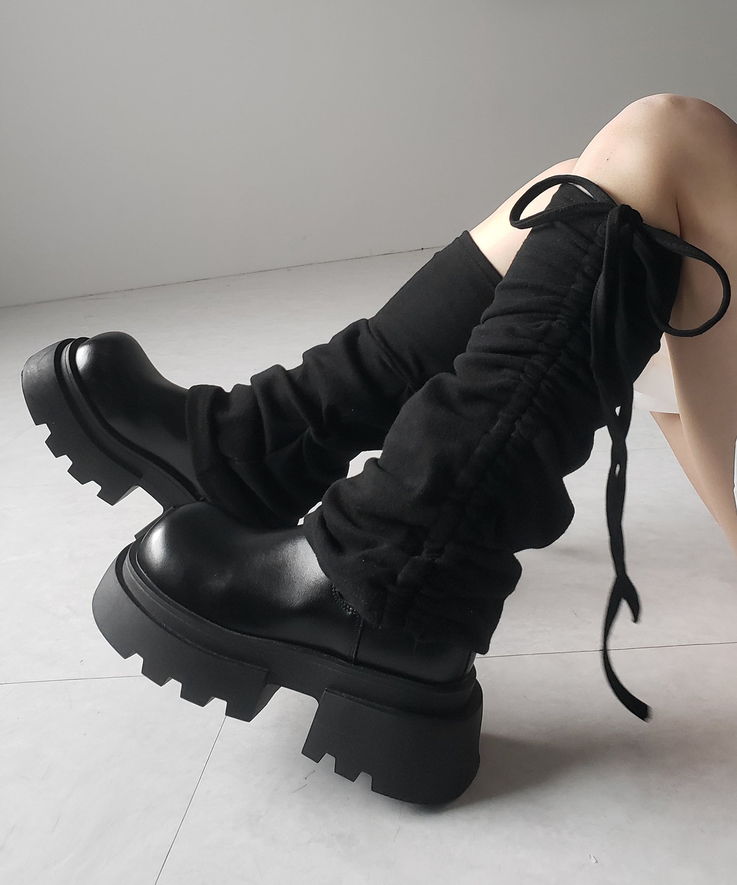【 ２color 】ストラップリボンサイドシャーリングレッグカバー ／ strap ribbon side shirring leg cover