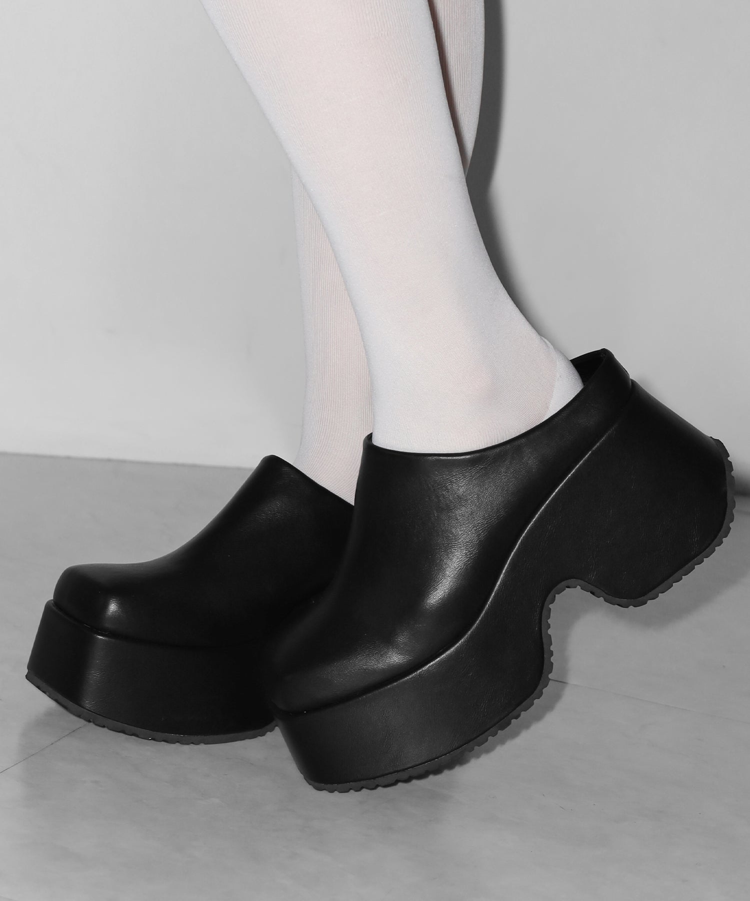 厚底スクエアサボサンダル／platform square sabo sandals