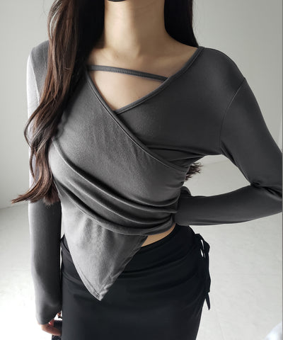 【 ３color 】ラインストラップギャザークロスレイヤードトップス ／ line strap gather cross layered Tops