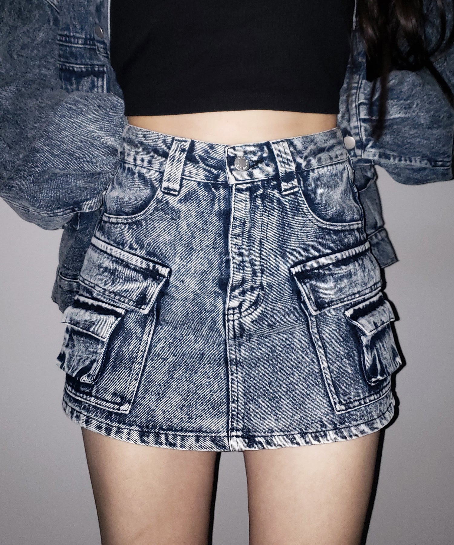 【 デニムセットアップ着用可能 】ヴィンテージケミカルブリーチカーゴデニムミニスカパン ／ vintage chemical bleach cargo denim mini skirt pants