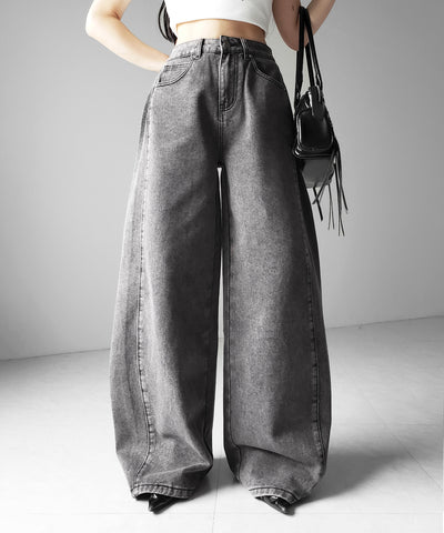 ヴィンテージライクウォッシュカーブワイドデニム ／ vintage like wash curve wide denim