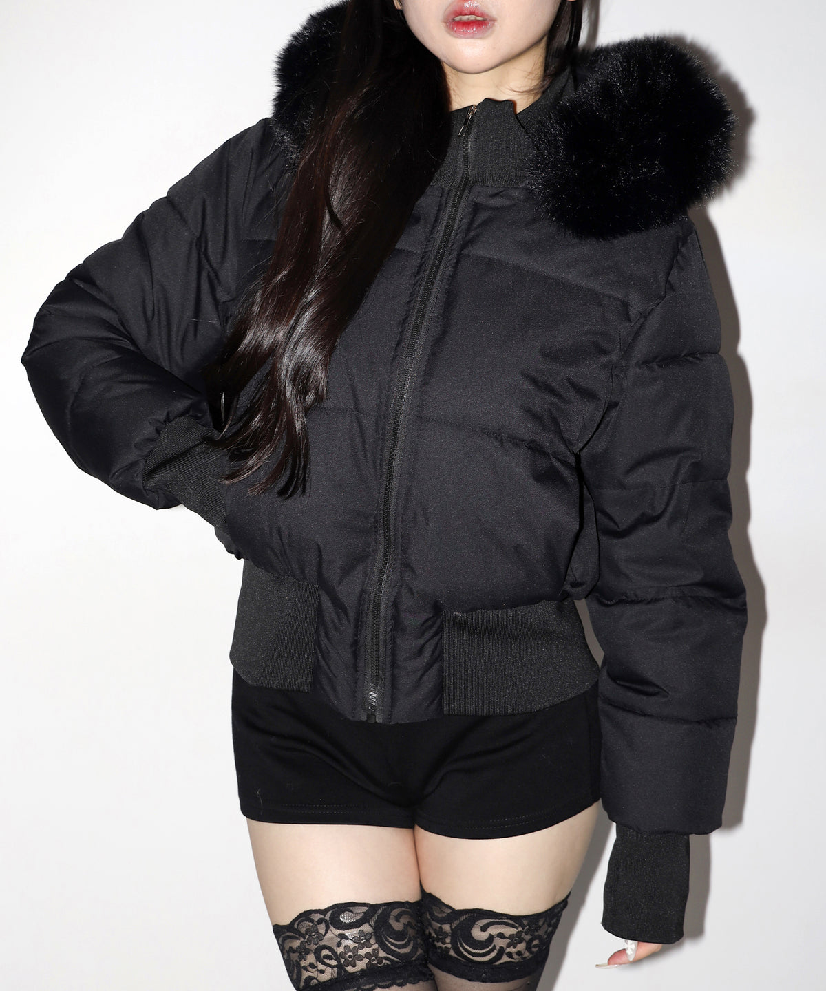 フェイクファーフード中綿ショートジャケット ／ fake fur hoodie fake down short jacket