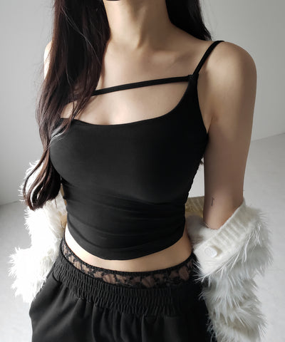【 ３color ／ カップ付 】ラインストラップワンショルキャミソール ／ line strap one shoulder camisole