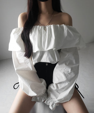 【 ２color 】オフショルダーフリルショートブラウス ／off shoulder frill short blouse