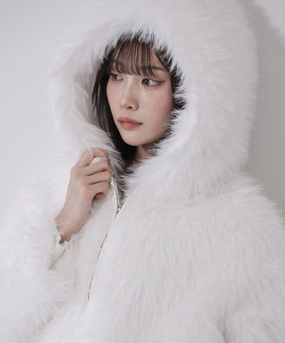 フェイクファーフーディミドルコート ／ fake fur hoodie middle coat