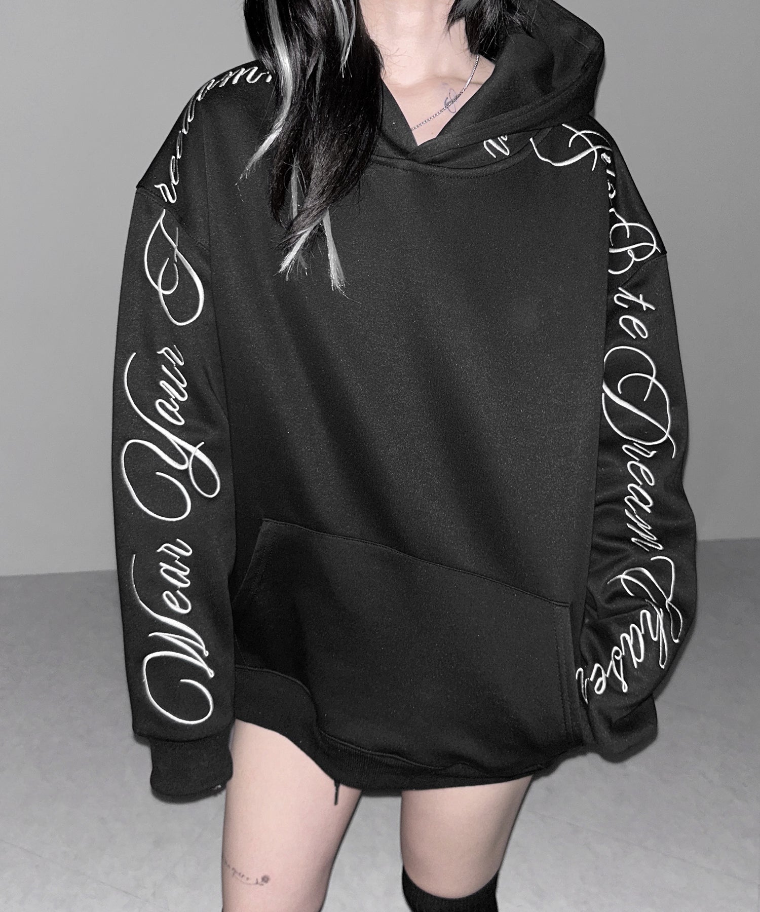 レタリングロゴ刺繍オーバースウェットパーカー ／lettering logo embroidery over sweat hoodie