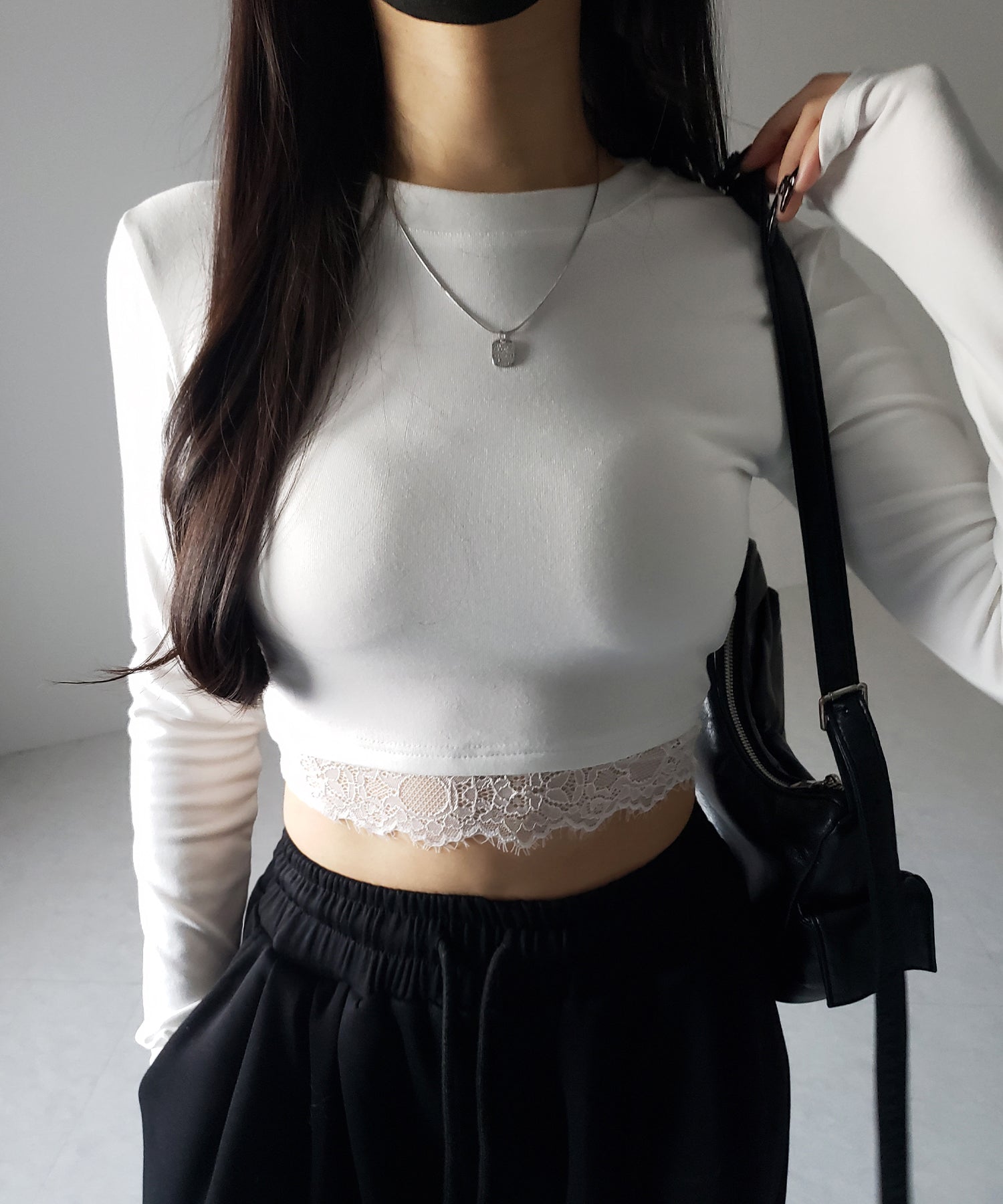 【 裏起毛 】裾レースドッキングショートＴシャツ ／ hem lace docking short Tee