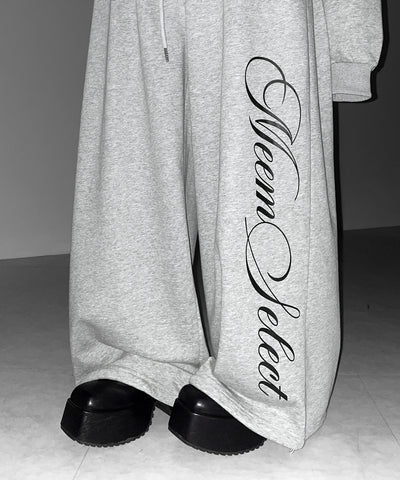 【 セットアップ可能 】レタリングロゴプリントワイドスウェットパンツ ／ lettering logo print wide sweat pants