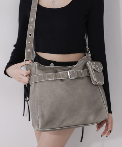 【 A4収納可 】ミニポーチ付きスタッズベルトヴィンテージフェイクレザーショルダーバッグ ／ mini poach SET studs belt vintage fake leather shoulder bag