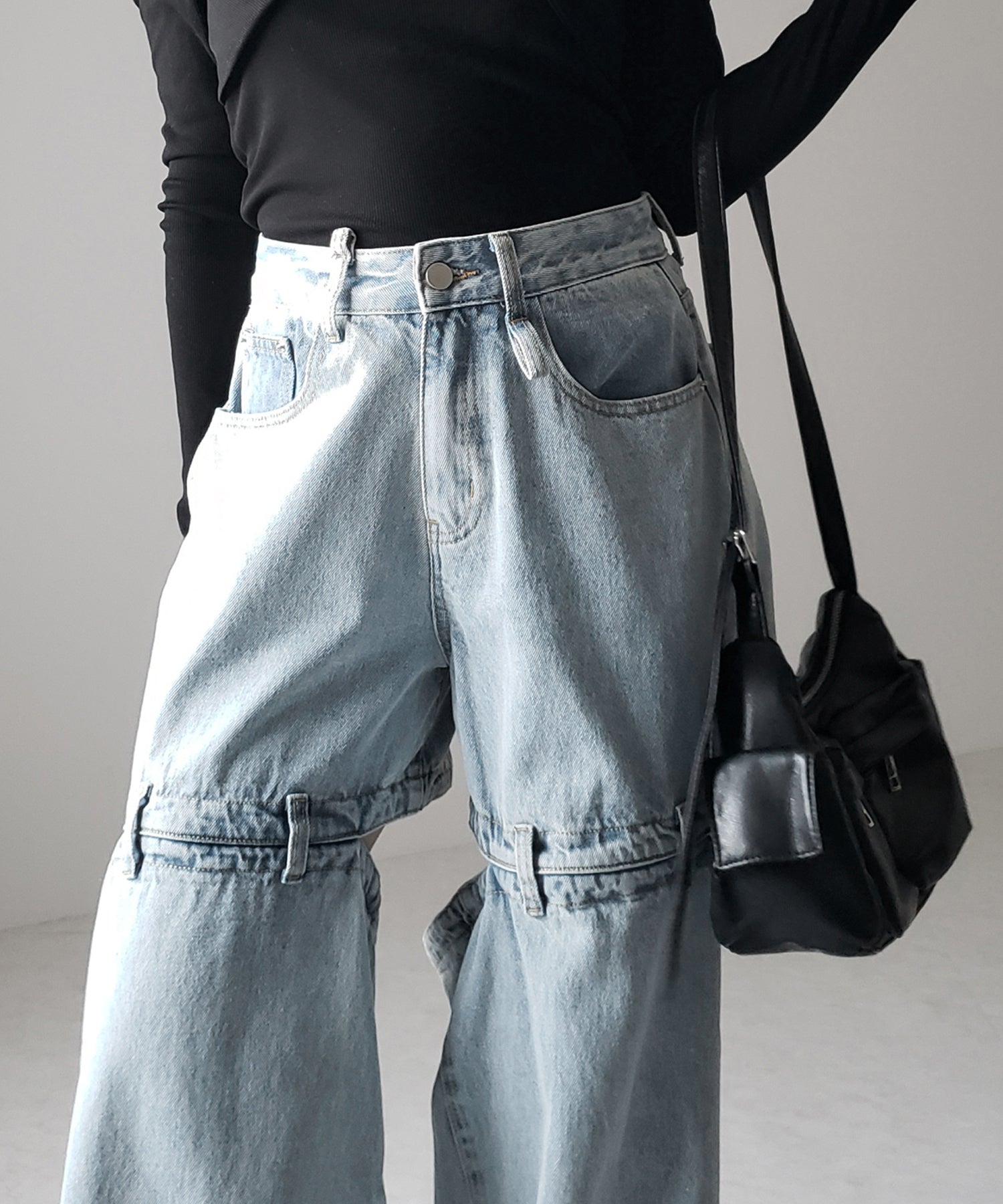 【 選べる３サイズ 】バックオープンカットアウトウォッシュワイドデニム ／ Back open cutout washed wide denim