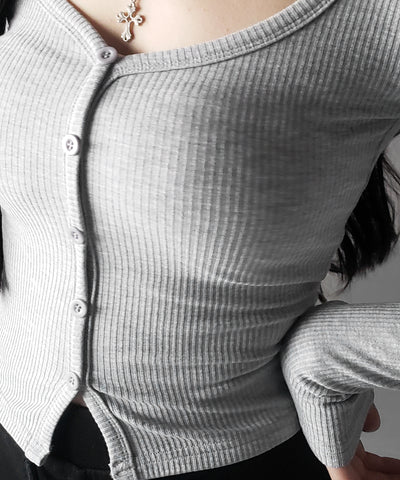 【 裏微起毛 】フロントボタンタイトリブカットソートップス ／ front button tight ribbed cutsew tops