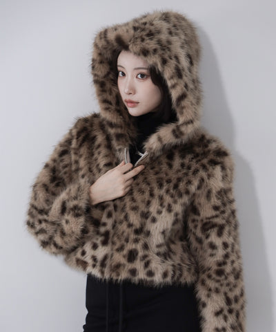レオパードフェイクファーフーディショートコート ／ reopard fakefur hoodie short coat