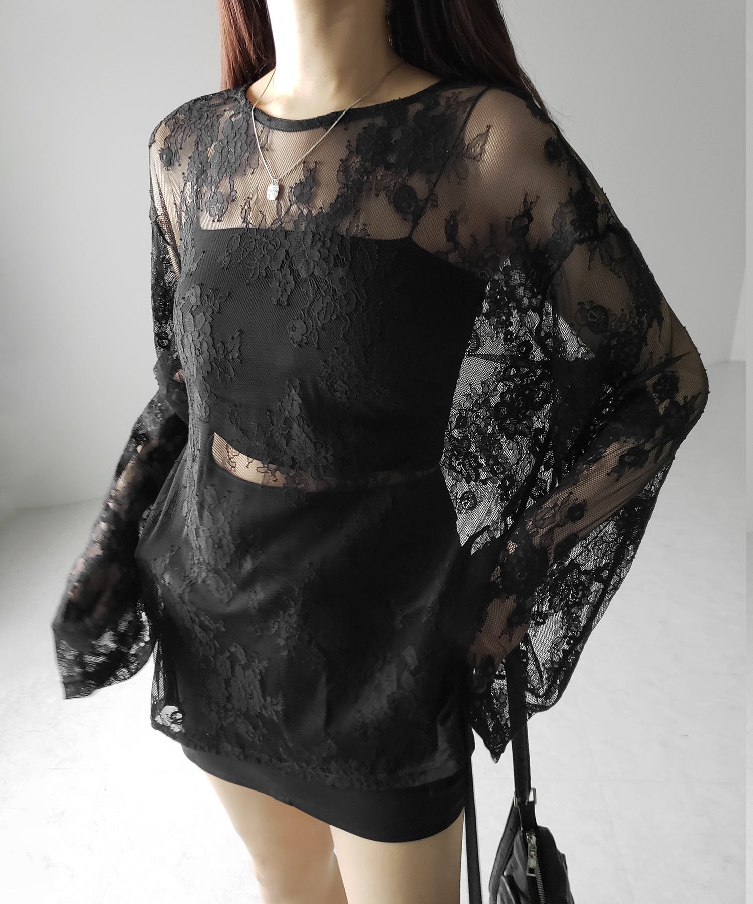 【 ２color 】ビッグシルエットシアーレーストップス ／ big silhouette sheer lace tops