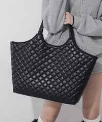 FREE / BLACK