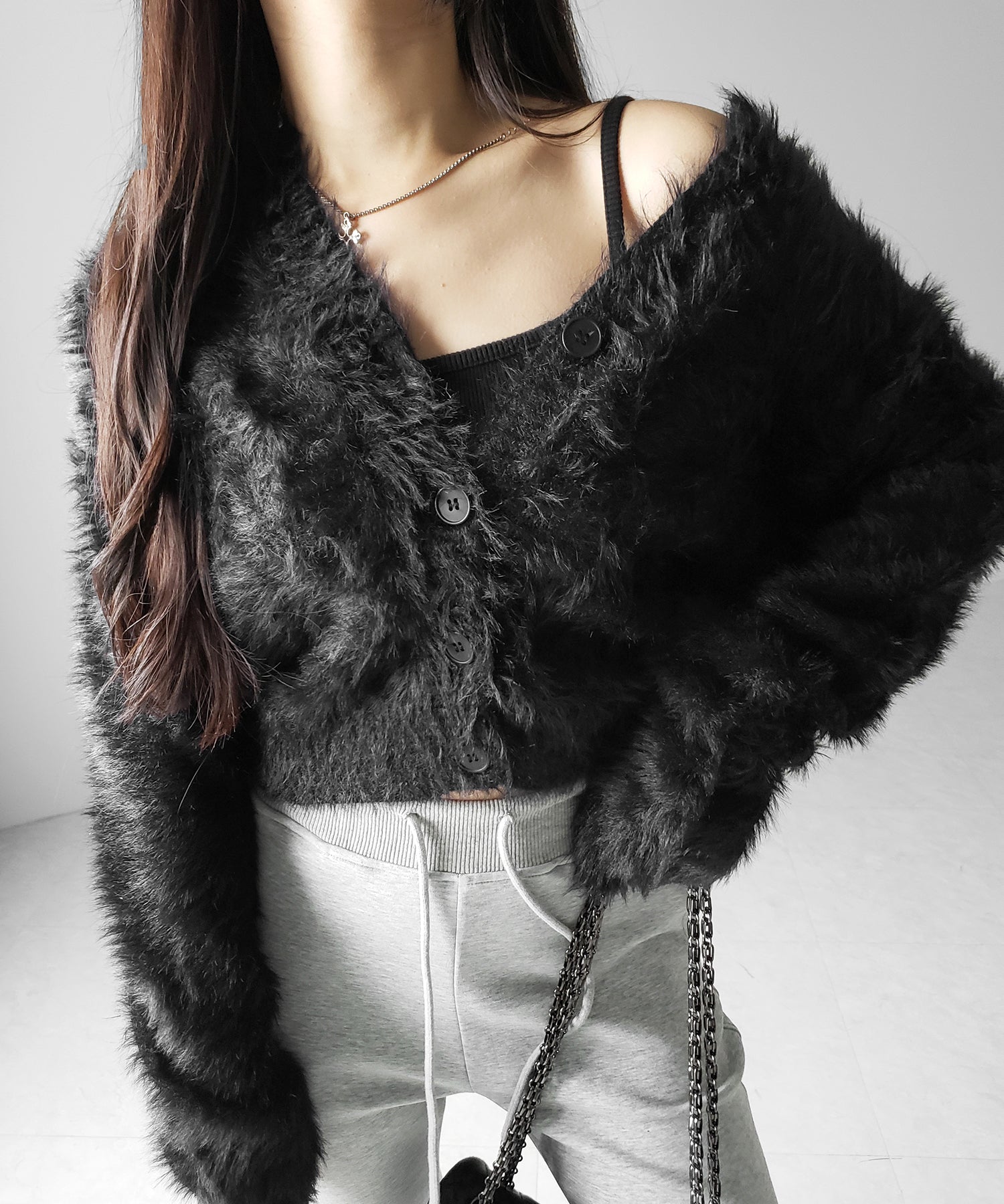 ブラックボタンショートシャギーニットカーディガン ／ black button short shaggy knit cardigan