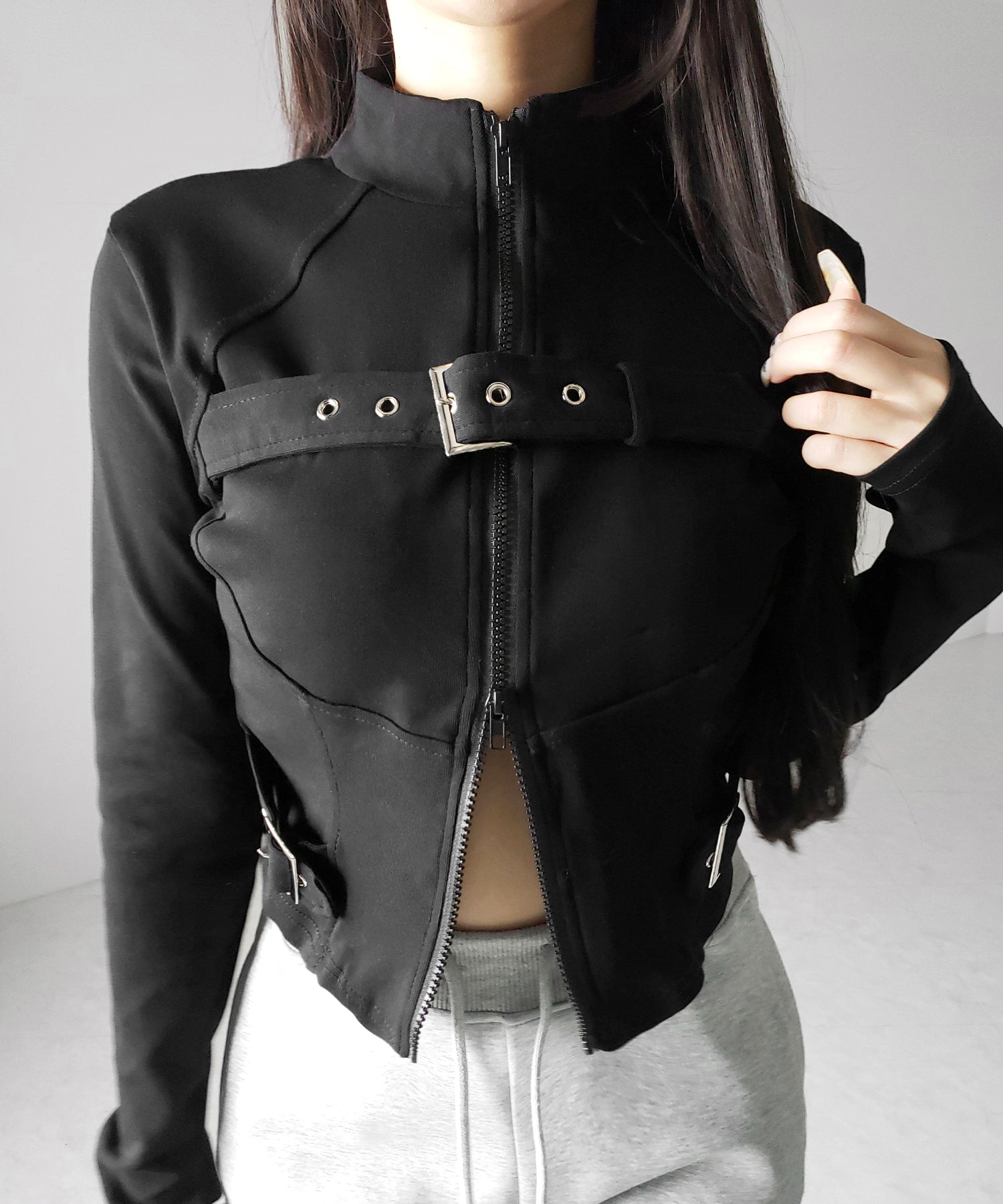 スタンドカラーベルテッドダブルジップスリムトップス ／ stand collar belted double zip slim tops