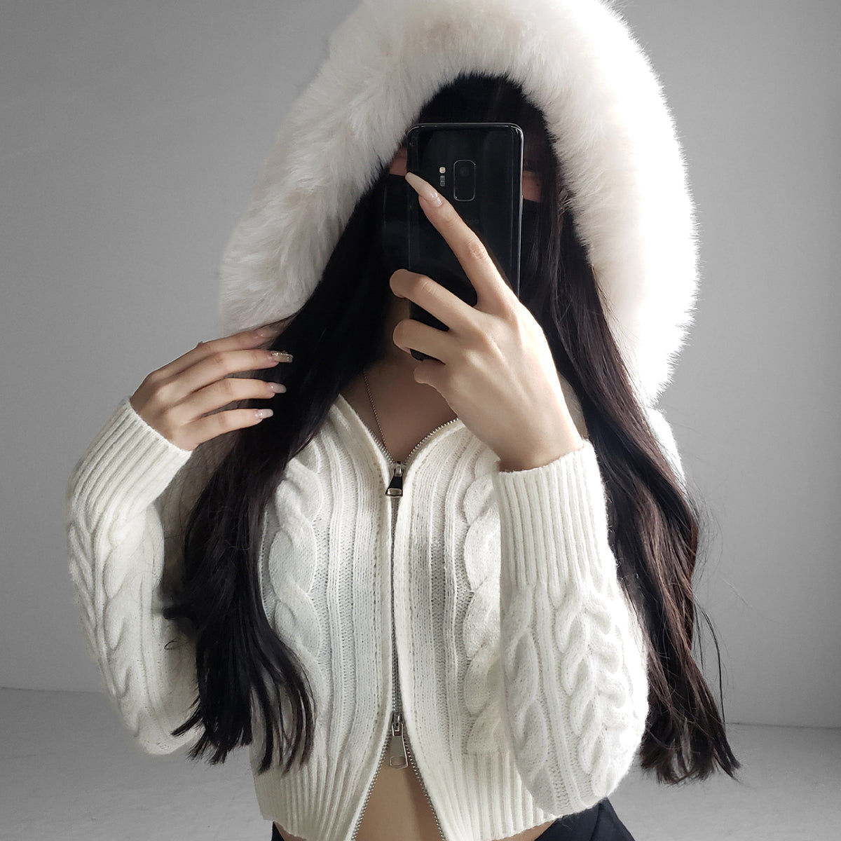 新品FABIANAFILIPPIニットパーカー白 FRAY I.D（フレイ・アイディー） パーカー フードファージップニット