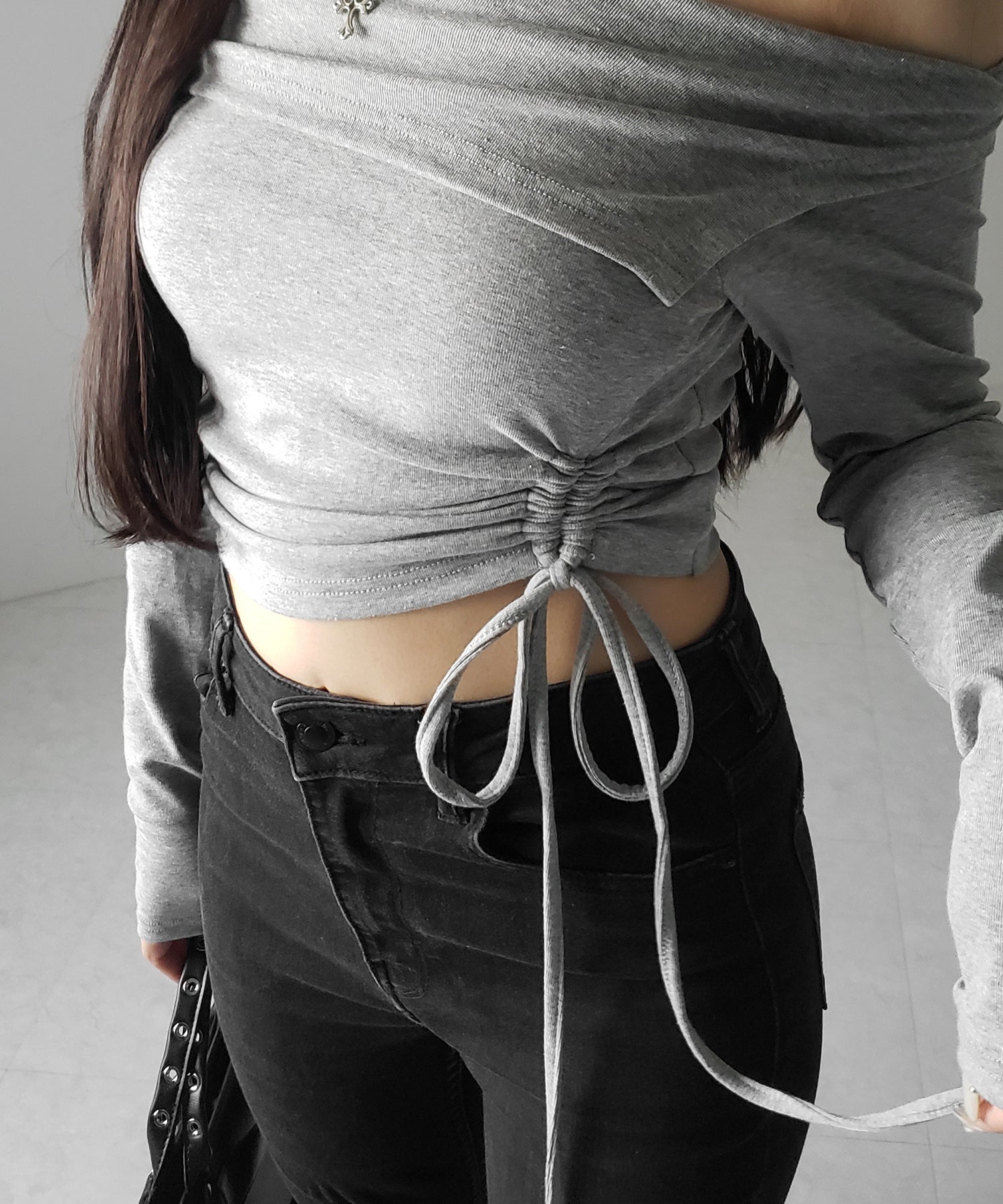 シャーリングリボンショートオフショルカットソートップス ／ shirring ribbon short off shoulder cutsew tops