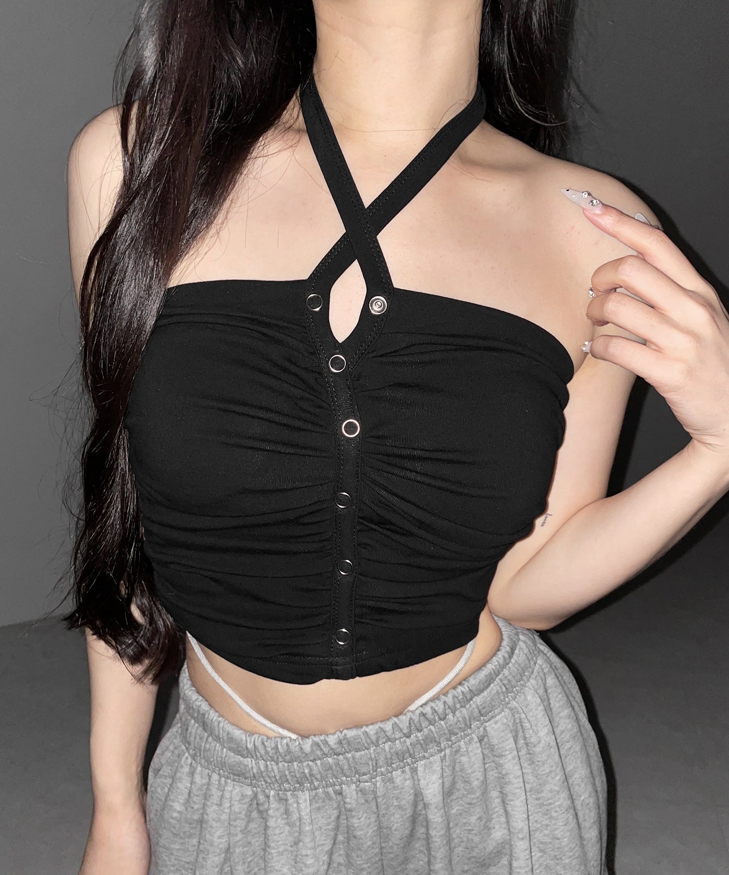 ホルターネックスナップボタンギャザーベアトップ ／ halter neck snap button gathered bare top